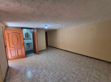 Casa · 290m² · 6 Habitaciones · Venta Casa Rentera, 4 Departamentos, La Tola Centro Quito