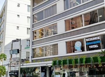 Oficina comercial , Quito · Oficina 3 Ambiente de 60 m² de Arriendo/ Sector 12 de Octubre/ $420
