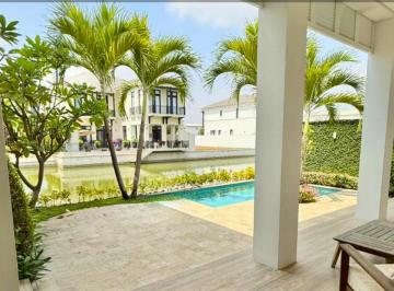 Casa de 3 habitaciones, Guayaquil · Urb. Aires de Batan Casa Al Lago en Venta