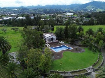 Hacienda-Quinta de 3 habitaciones, Quito · Propiedad Única Para Desarrollar Experiencias Extraordinarias a Pocos Minutos del Aeropuerto Quito