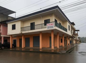Casa · 334m² · 7 Habitaciones · 1 Estacionamiento · Edificio Comercial en Quevedo