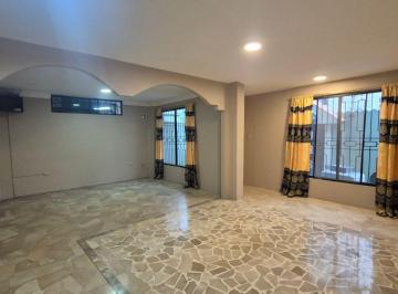 Departamento de 4 habitaciones, Guayaquil · Alquilo Departamento en Planta Baja, Bellavista, Cerca Universidad Católica, Sector Privado, Guardia