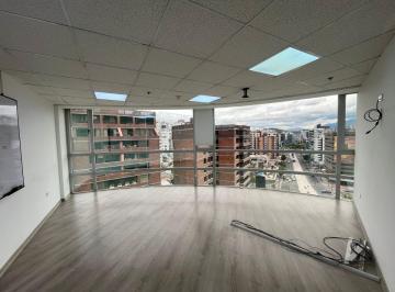 Oficina comercial , Quito · Espectacular Oficina con Vista PH La Carolina