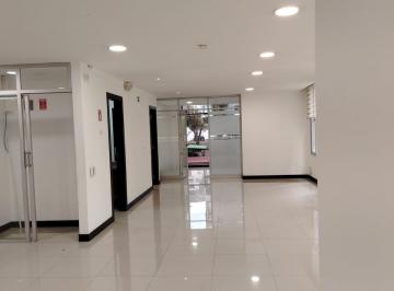 Oficina comercial · 100m² · 6 Habitaciones · 2 Estacionamientos · La Carolina, Oficina en Renta, 100 m²