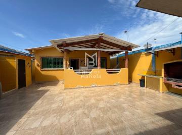 Casa de 4 habitaciones, Salinas · Casa en Venta en Salinas – 4 Habitaciones + Amoblada