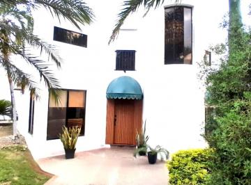 Casa · 395m² · 3 Habitaciones · 4 Estacionamientos · Los Ceibos, Hermosa Casa en Venta y Renta, 395.53 m²