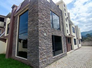 Casa de 6 habitaciones, Quito · Casa 489 m² | La Martina (Tambillo) | $90,000 Negociables