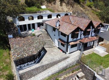 Casa de 10 habitaciones, Quito · Venta Casa y Terreno Amplios Oportunidad, San Vicente de Tanda