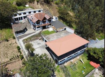 Casa de 10 habitaciones, Quito · Arriendo Casa con Terreno Vivienda o Comercial San Vicente de Tanda