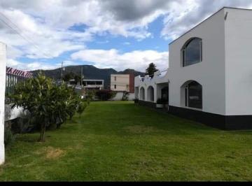 Casa · 500m² · 5 Habitaciones · 4 Estacionamientos · Venta Casa Grande con 1000 m² de Terreno La Morita