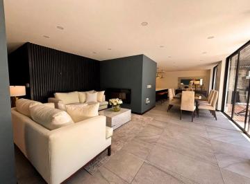 Casa de 4 habitaciones, Quito · Hermosa Casa de 4 Dorm. de Venta en Tanda! Cumbayá!