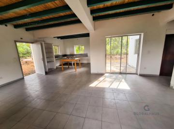 Casa · 220m² · 4 Habitaciones · 6 Estacionamientos · Venta Casa Urb. Lago de Capeira, Via Daule Km 23, 4 Dorm., K. S.