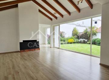Casa de 4 habitaciones, Quito · Alquiler, Campo Alegre, Acogedora Casa de 4 Dorm. y Sala de Estar, Jardín