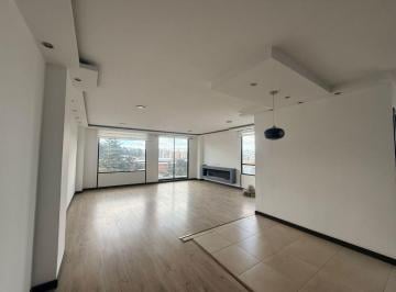 Departamento de 3 habitaciones, Quito · Departamento de 158 m² con 3 Habitaciones en Alquiler Cercano Al Cc El Bosque, Balcón