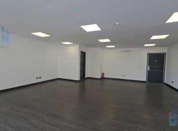 Departamento · 75m² · 2 Habitaciones · 1 Estacionamiento · Vendo de Remate Oportunidad Oficina Lujoso Sector La Carolina Soho Galaxy Luxury