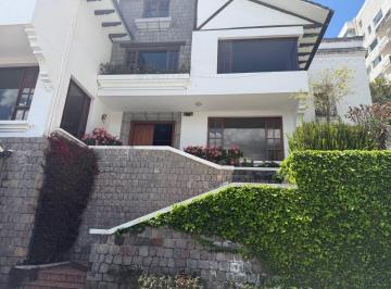 Oficina comercial , Quito · Rento Excelente Casa Para Oficinas