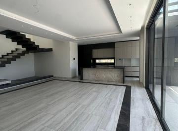 Casa de 4 habitaciones, Quito · Renta Espectacular 2 Pisos