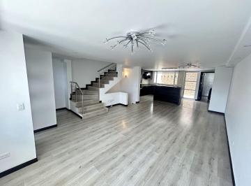 Casa de 4 habitaciones, Quito · Venta Casa Moderna en Conjunto Cuatro Dorm. Terrraza