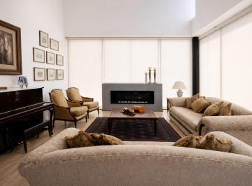 Casa · 379m² · 3 Habitaciones · 3 Estacionamientos · Casa Moderna en Venta Tumbaco La Esperanza | 508 m² | Conjunto Privado
