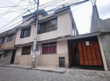 Casa de 11 habitaciones, Quito · Casa Rentera en Quitumbe (Pueblo Unido), 8% Roi Actual + Proyección a Doble Dígito – 100% Arrendada