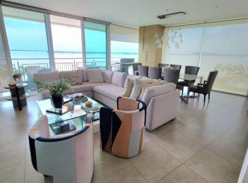 Departamento de 3 habitaciones, Guayaquil · Departamento de 185 m² con 3 Recámaras en Venta en Blue Bay