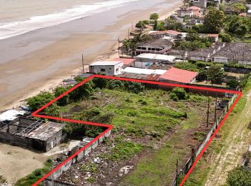 Terreno / Lote , Atacames · Terreno en Venta Tonsupa - Esmeraldas / Frente Al Mar - J. Delgado