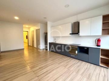 Departamento de 2 habitaciones, Quito · Arriendo Departamento, 2 Dorm., 90 m², Av de Los Shyris