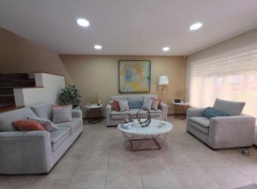 Casa de 3 habitaciones, Cuenca · Casa en Venta Sector Río Sol Cuenca | 3 Hab + Estudio | 230 m² Construcción