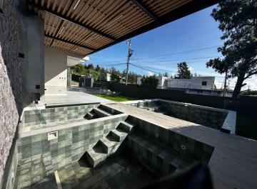 Casa de 3 habitaciones, Quito · Casas a Estrenar Sector Tanda con Amplio Jardín