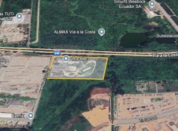Terreno / Lote · 3000m² · 10 Estacionamientos · Vendo Macrolote Industrial y Comercial en La Vía a La Costa Guayaquil