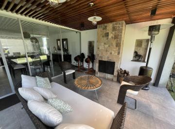 PORCHE CON CHIMENEA · Venta Casa en Lumbisi en Conjunto Privado