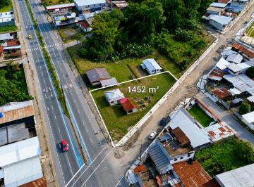 Terreno / Lote , Santo Domingo · Terreno Comercial Premium de 1452 m² con Triple Frente en Santo Domingo |alta Exposición y Plusvalía