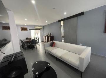 Casa · 90m² · 4 Habitaciones · 1 Estacionamiento · Alquiler Casa Amoblada Urbanizacion Castilla Via Salitre Alemo