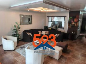 Casa de 3 habitaciones, Latacunga · Casa de Venta en Latacunga