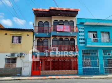 Casa de 9 habitaciones, Guayaquil · Propiedad Rentera en Venta con 3 Departamentos y 1 Suite - García Goyena, Centro Sur de Guayaquil