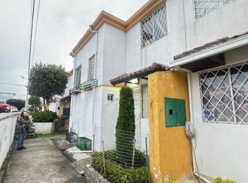 Casa · 70m² · 2 Habitaciones · 1 Estacionamiento · De Oportunidad Venta Casa en Conjunto Habitacional en San Jose de Moran