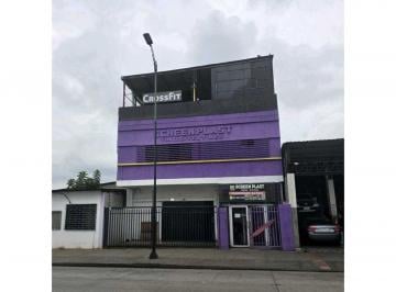 Edificio-Hotel-Fabrica , Guayaquil · Venta Edificio Versátil de 900 m² de Uso: Bodegas, Oficinas y Local