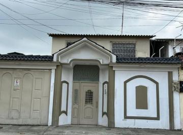 Casa de 6 habitaciones, Guayaquil · Casa Multifamiliar en Venta Samanes 6