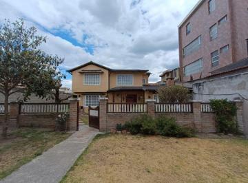 Casa de 4 habitaciones, Quito · Casa de Venta Sector Real Audiencia