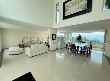 Casa · 489m² · 4 Habitaciones · 4 Estacionamientos · En Venta Casa Exclusiva. Urbanización Campo Alegre