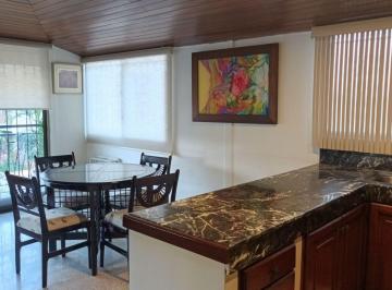 Suite de 1 habitación, Guayaquil · Urdesa, Alquilo Suite Amoblada Grande, Balcón, Cerca de La Av Principal, Garaje Automático