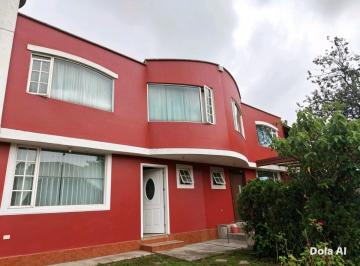 Casa de 3 habitaciones, Quito · Casa de Venta en Sangolquí - Albornoz