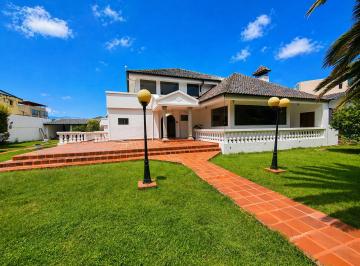 Casa de 5 habitaciones, Quito · Casa de Venta Río Zamora San Gabriel Los Chillos