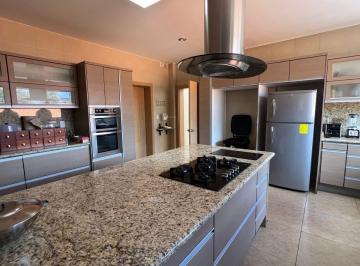 Casa en Venta de 5 habitaciones Monteserrín · Excelente Casa Centa Campo Alegre (Monteserrin)