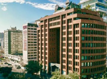 Oficina comercial · 45m² · Jal. Venta de Oficina Quito, 112 m² Más 3 Parqueos, Plataforma Gubernamental Norte