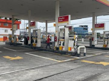 Local comercial · 825m² · Gasolinera en Venta