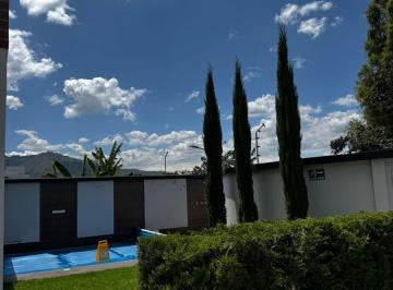 Casa · 88m² · 3 Habitaciones · Casa de Renta Dentro de Conjunto en Tumbaco
