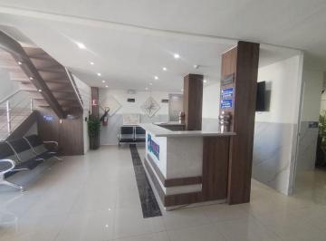 Casa de 6 habitaciones, Quito · Vendo Clínica en La Jipijapa