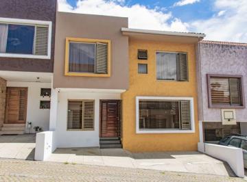 Casa de 4 habitaciones, Cuenca · Casa de Venta, Sector Monay Shopping