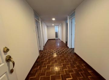 Casa · 280m² · 9 Habitaciones · 3 Estacionamientos · Duplex de Alquiler a Una Cuadra de La Carolina